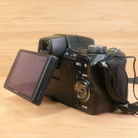 Sony Cyber-shot DSC-H50 / 9.1MP Camera / 15× Zeiss Zoom / Full HD / Japan Made - Picture 9 of 10